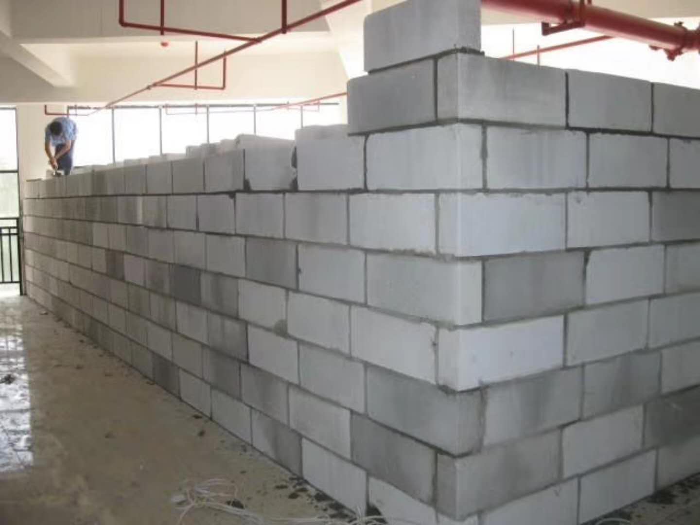 宽城蒸压加气混凝土砌块承重墙静力和抗震性能的研究